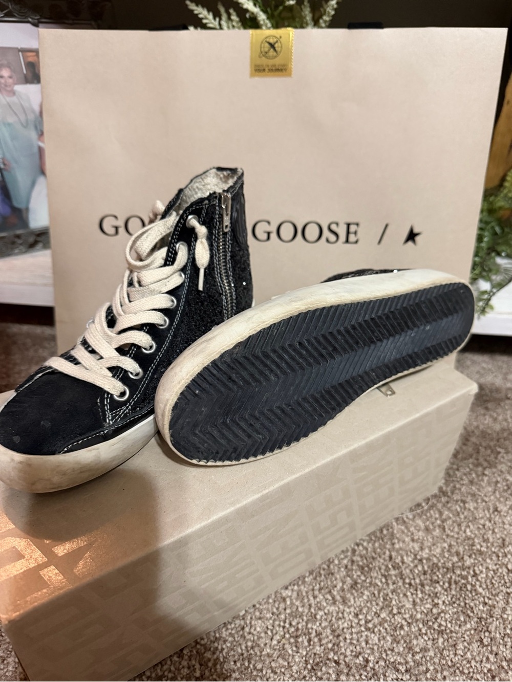 Golden Goose Black High-Top Star Sneakers with Cream Laces - Picture 3 of 4
